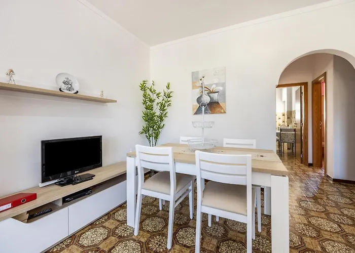 Brites Nº4 アパート ブルガウ